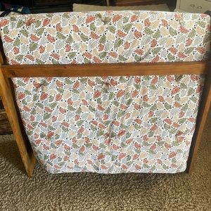 New Quilt Hand tied leaf print 8 oz polyester filled quilt Approx.  76”x 42”